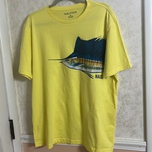 Náutica t-shirt beautiful fish 🐠 design on front and back.